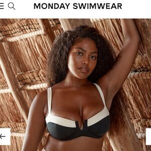 Monday Swimwear Clovely bikini top